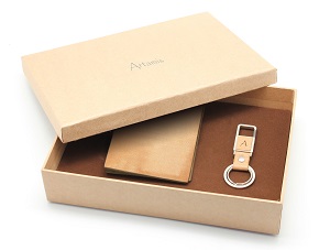FOL06 Tan leather wallet and key ring gift set