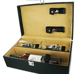 WS13 Black PU wine box for 1 bottle with 2 glasses, corkscrew and pourer (wine not included)